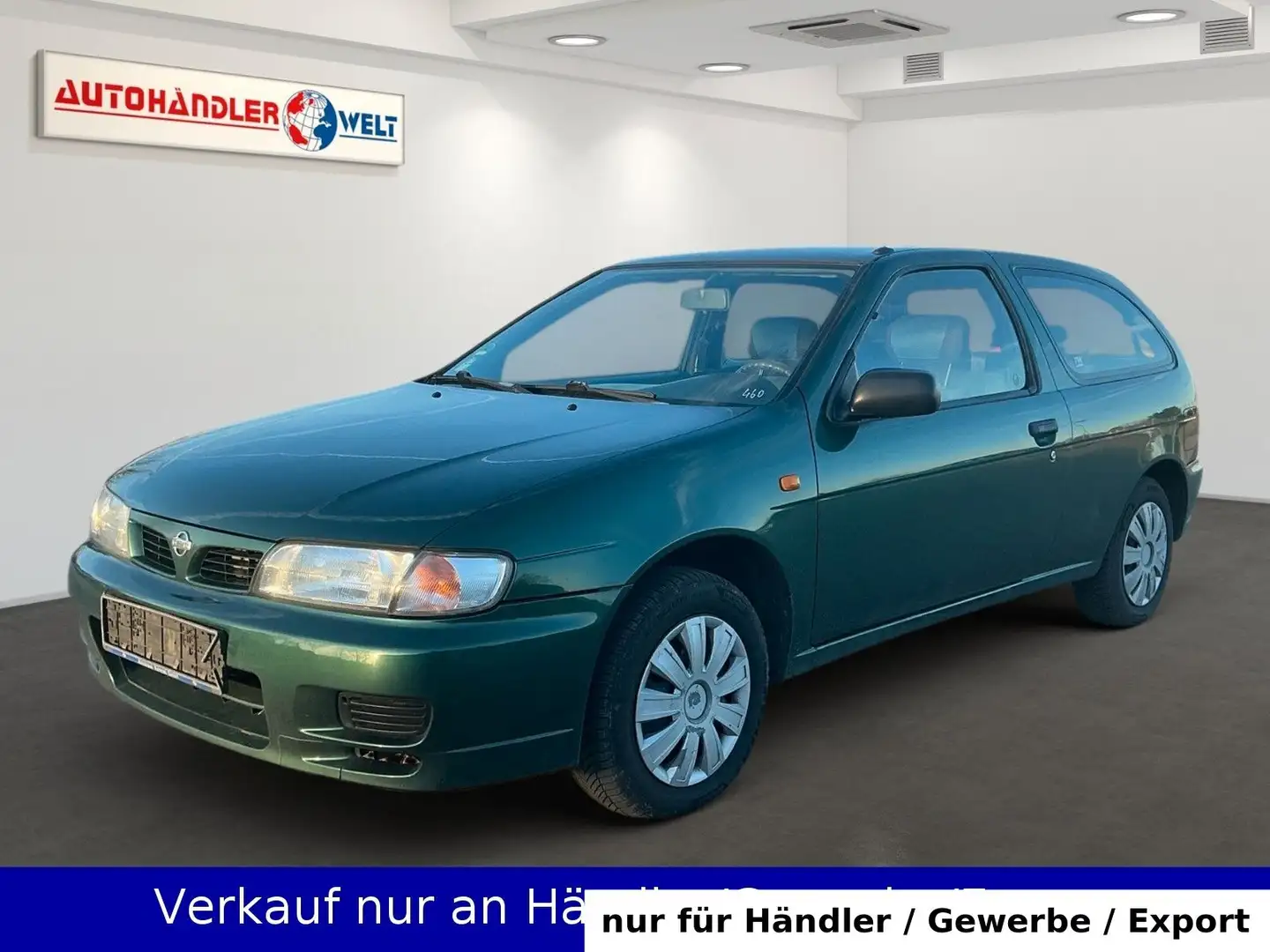 Nissan Almera 1.4 S Grün - 1