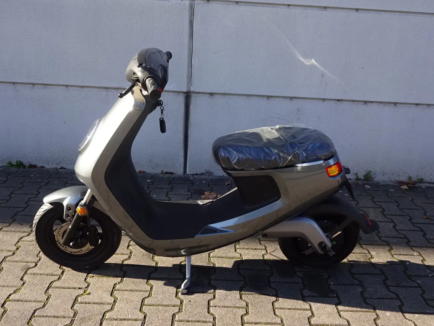 Niu MQi MQi Pro 45km/h 1200W ( !! Hammerpreis !!) Standard Gris - 2