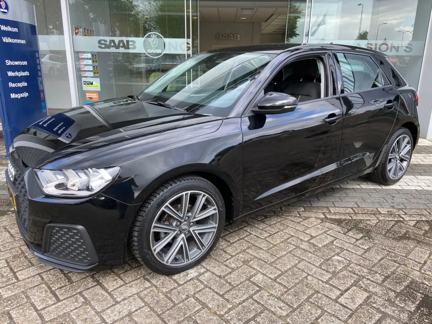 Audi A1 Sportback 25 TFSI Pro Line Navi/clima/17inch Zwart - 1
