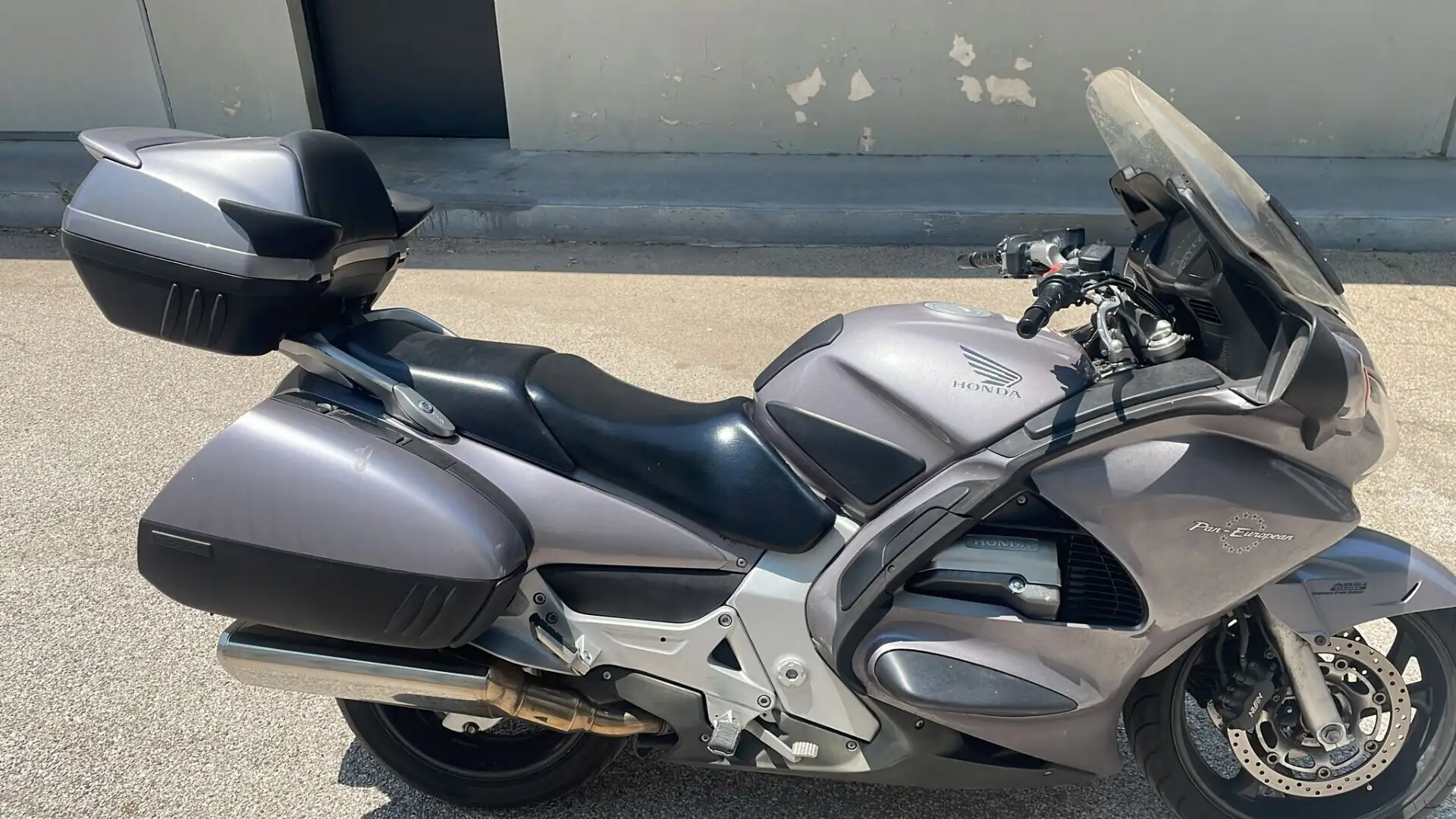 Honda ST 1300 Gris - 1