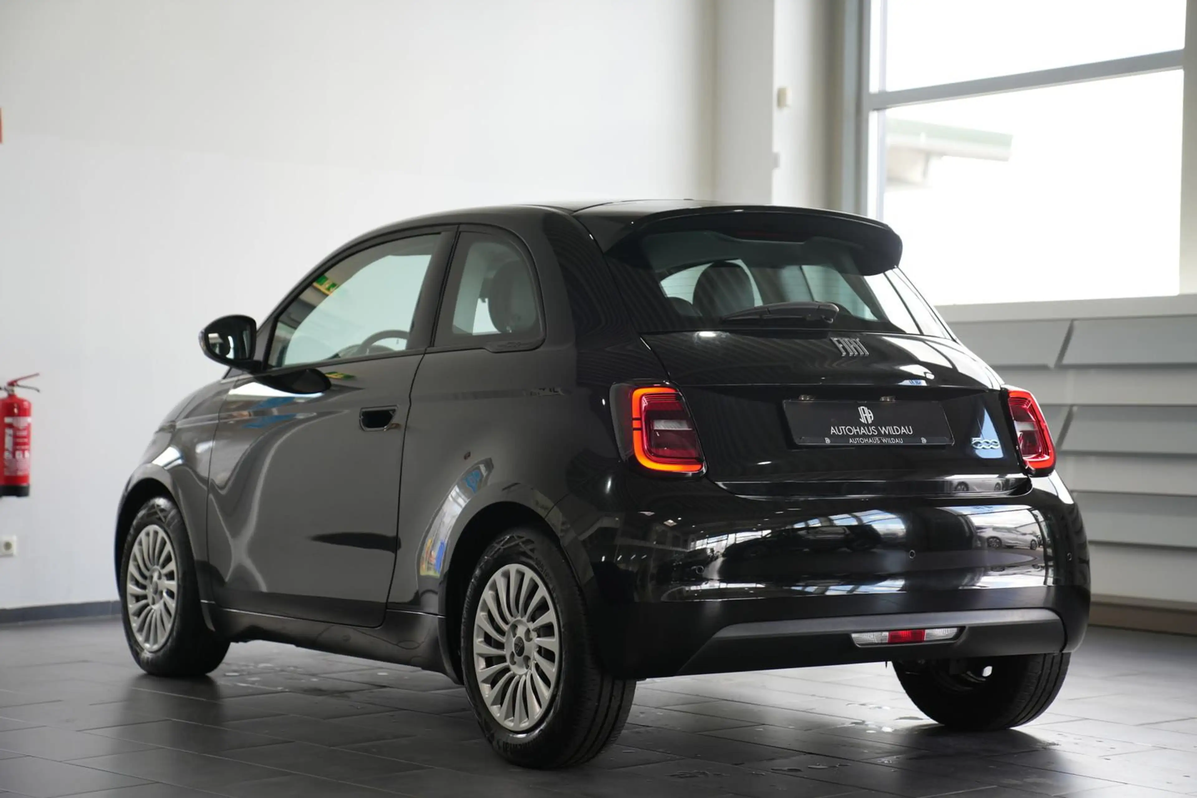 Fiat 500e 500 e Action — photo 10