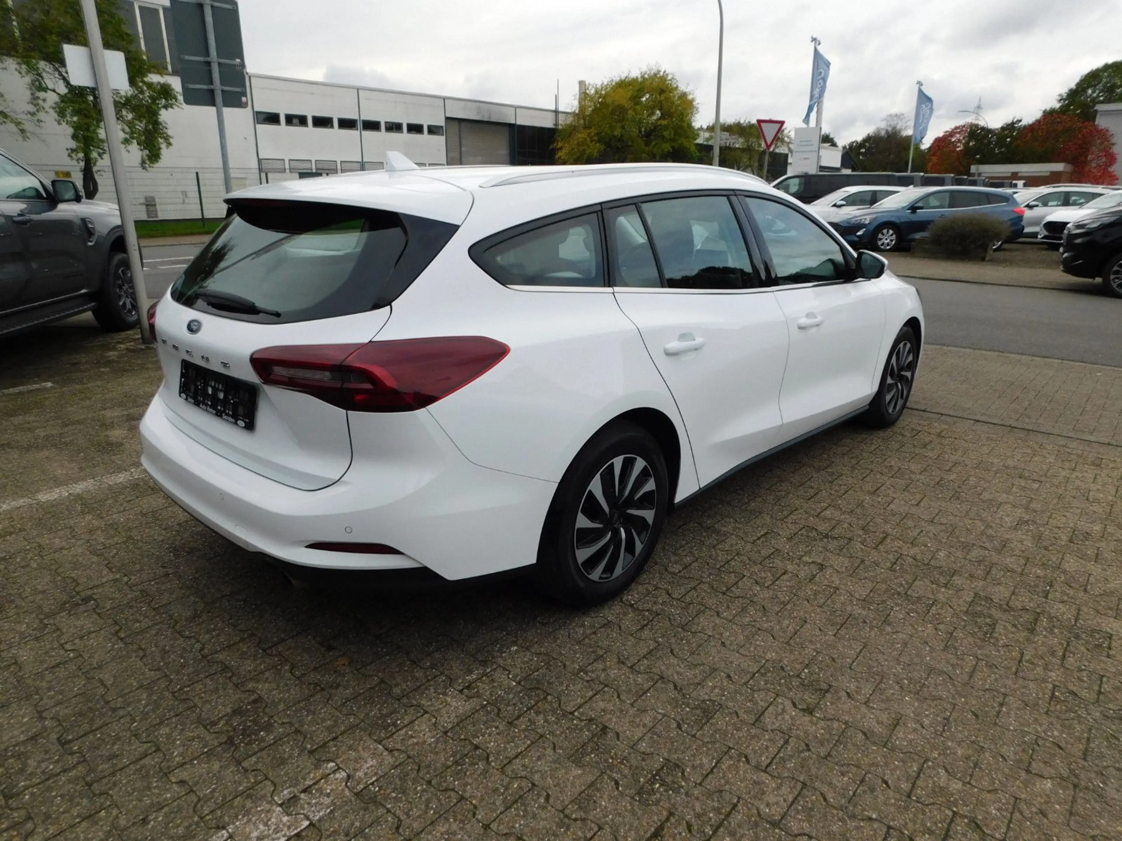 Ford Focus Turnier Titanium Automatik — photo 4