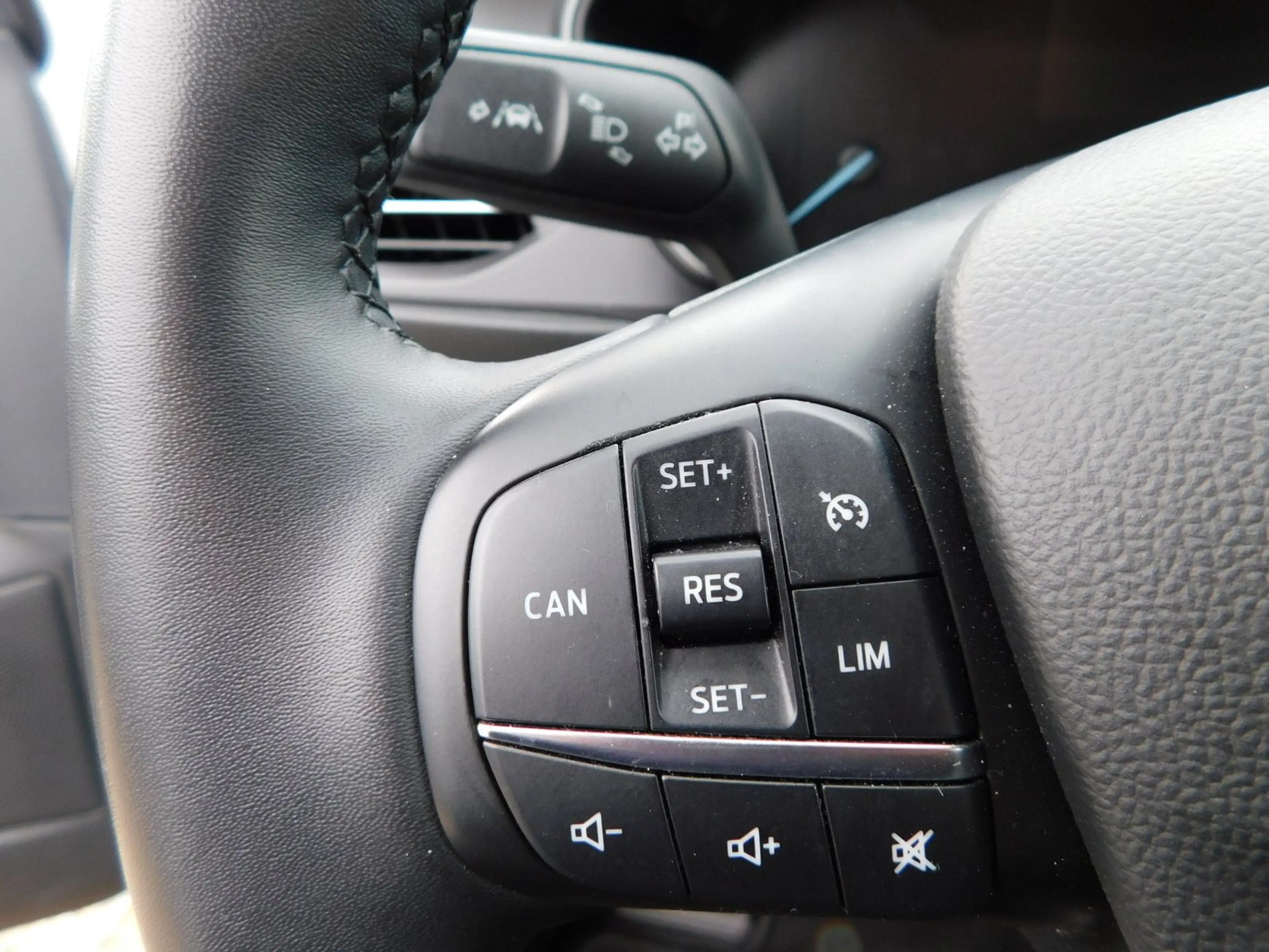 Ford Focus Turnier Titanium Automatik — photo 12
