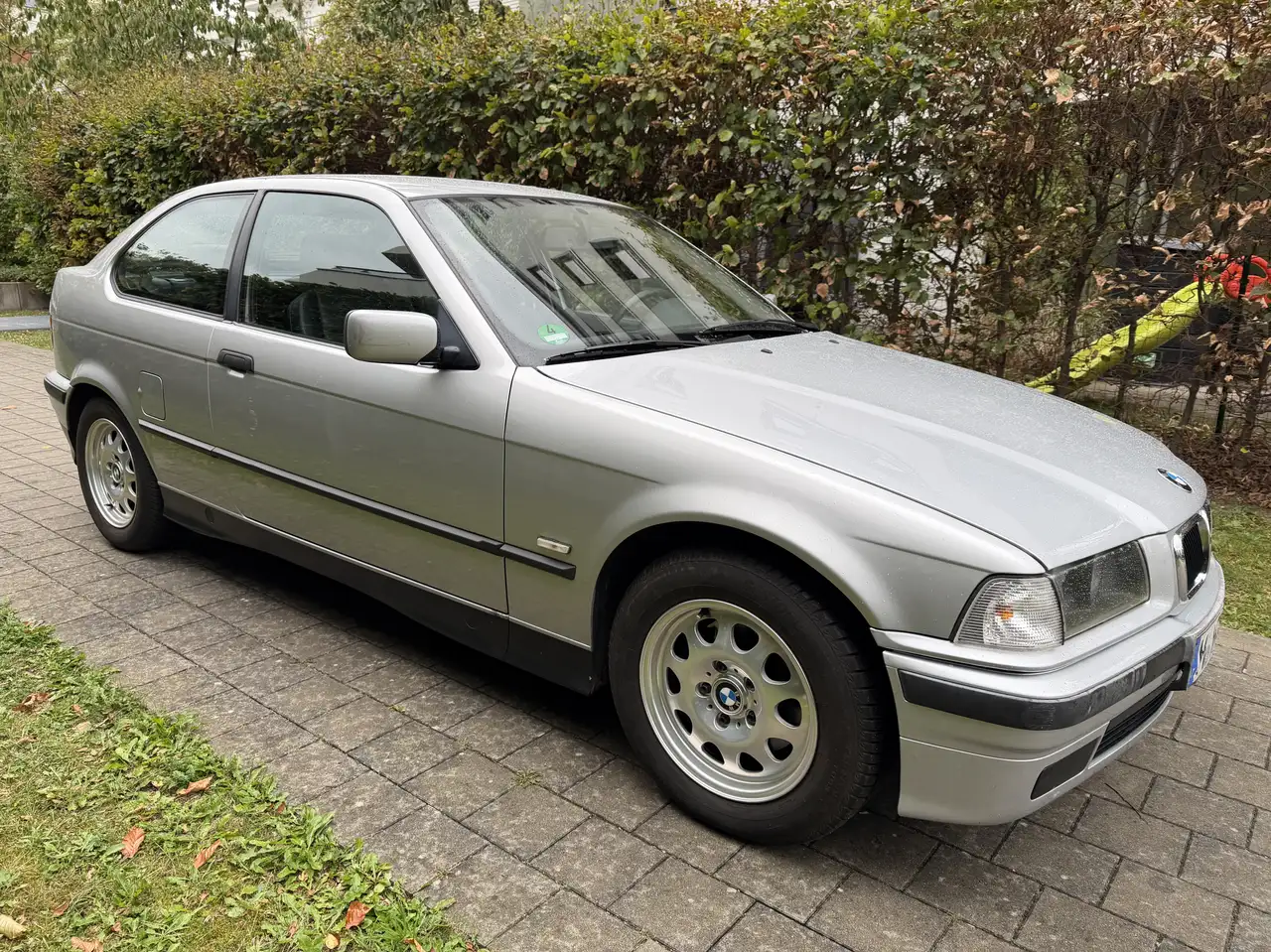 BMW 316i Compact Exclusiv Edition, foto 4