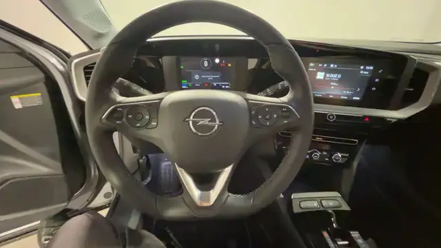 Opel Mokka-E view 12