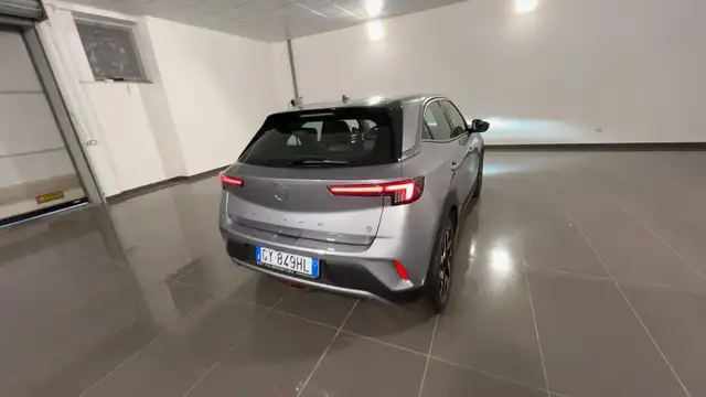 Opel Mokka-E view 4