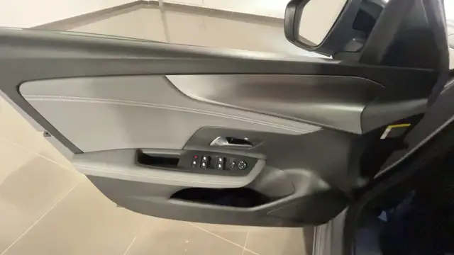 Opel Mokka-E view 17