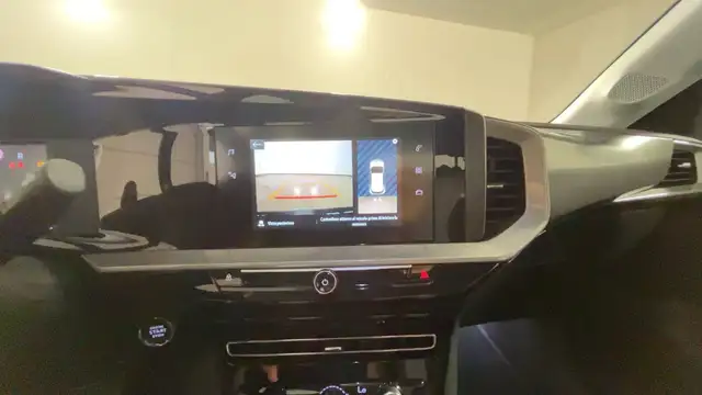 Opel Mokka-E view 16