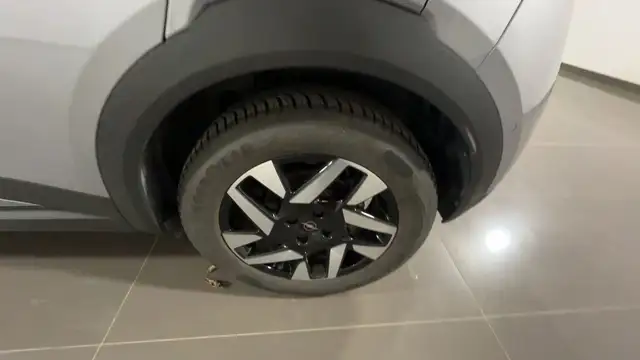 Opel Mokka-E view 7