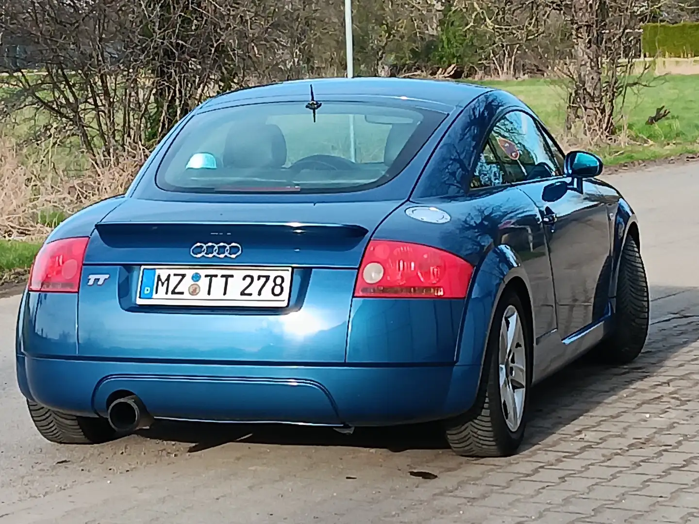 Audi TT TT Coupe 1.8 T Blau - 2