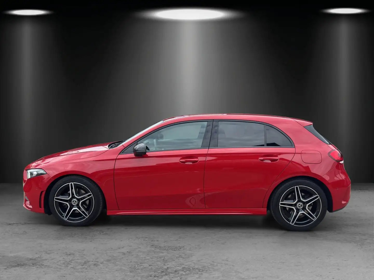 Mercedes-Benz A 200 AMG Night LED NaviPremium AR Hifi Ambiente Rosso - 2