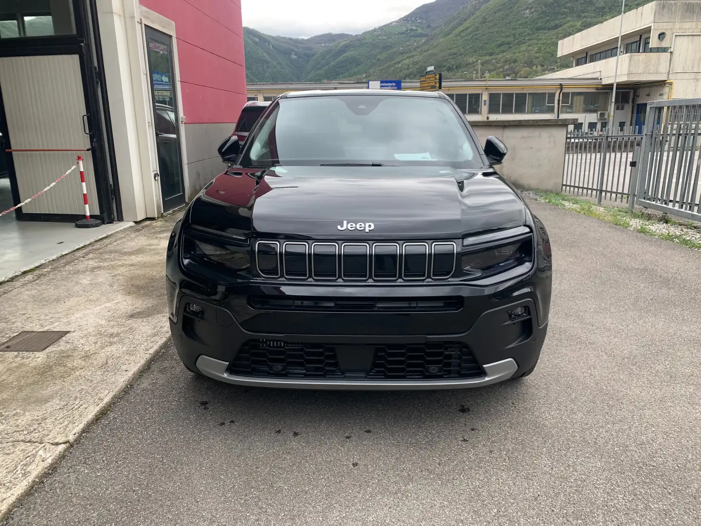 Jeep Avenger 1.2 Turbo 100 CV Summit Nero - 2