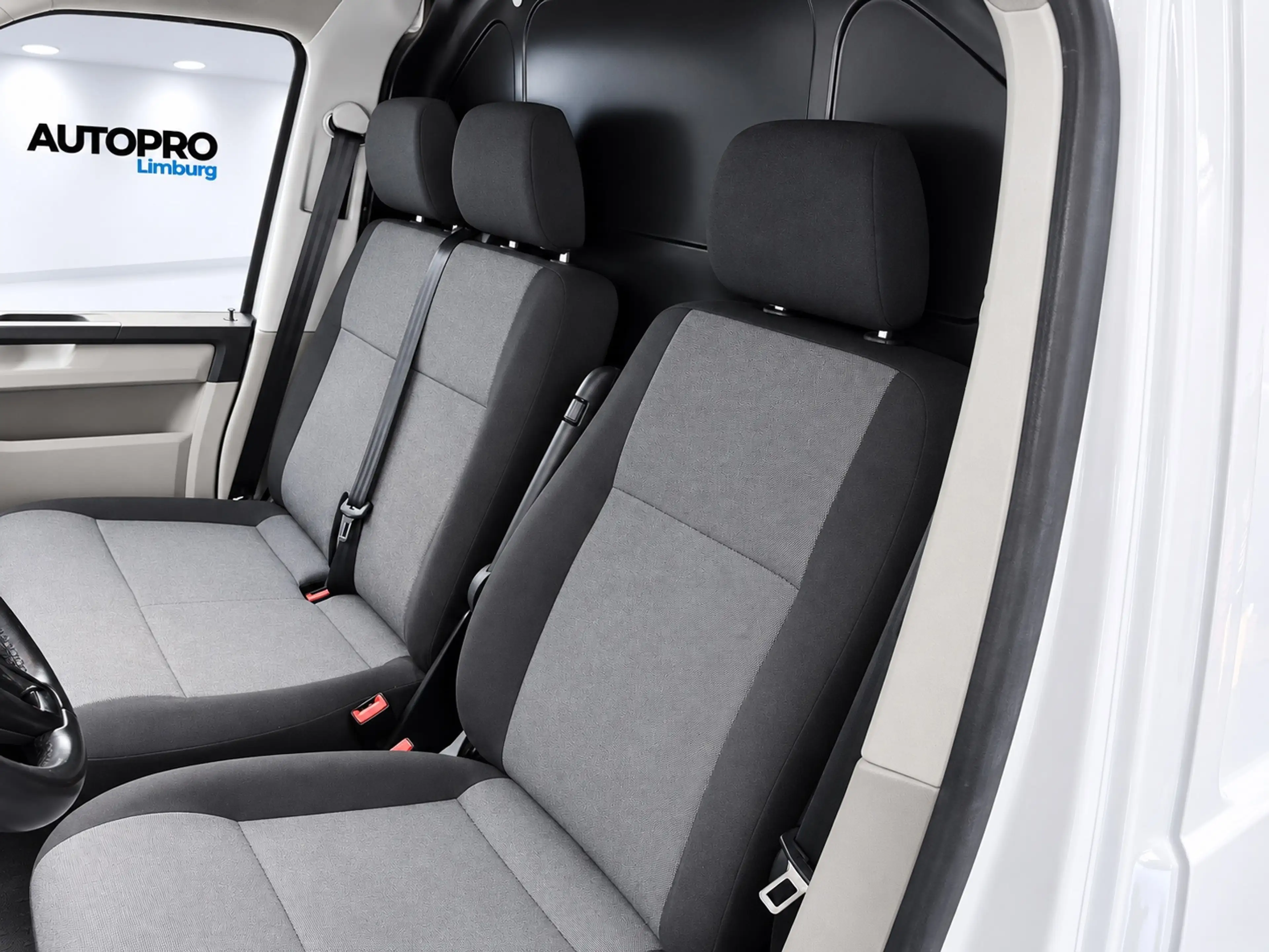 Volkswagen Transporter 2.0 TDI L1H1 28 Comfortline| DSG| Camera — photo 14