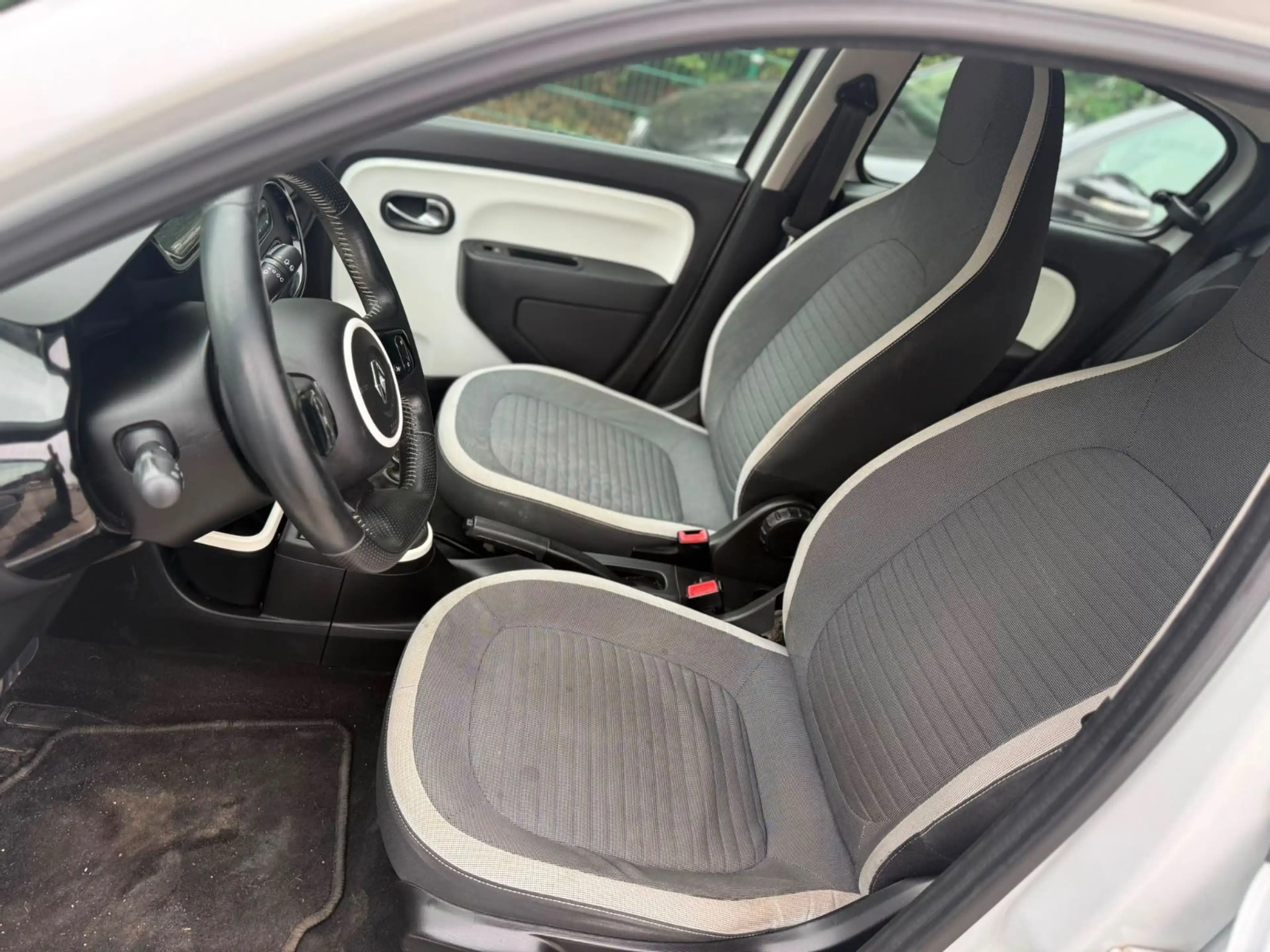 Renault Twingo Dynamique SCE Klima 114.000Km — photo 12