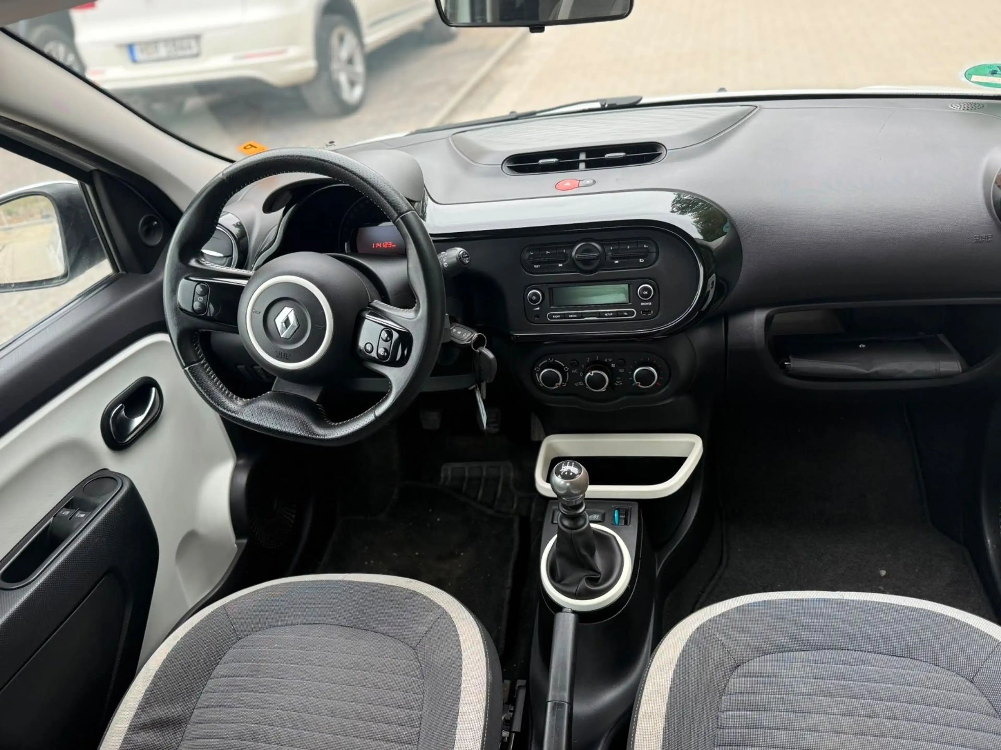 Renault Twingo Dynamique SCE Klima 114.000Km — photo 15