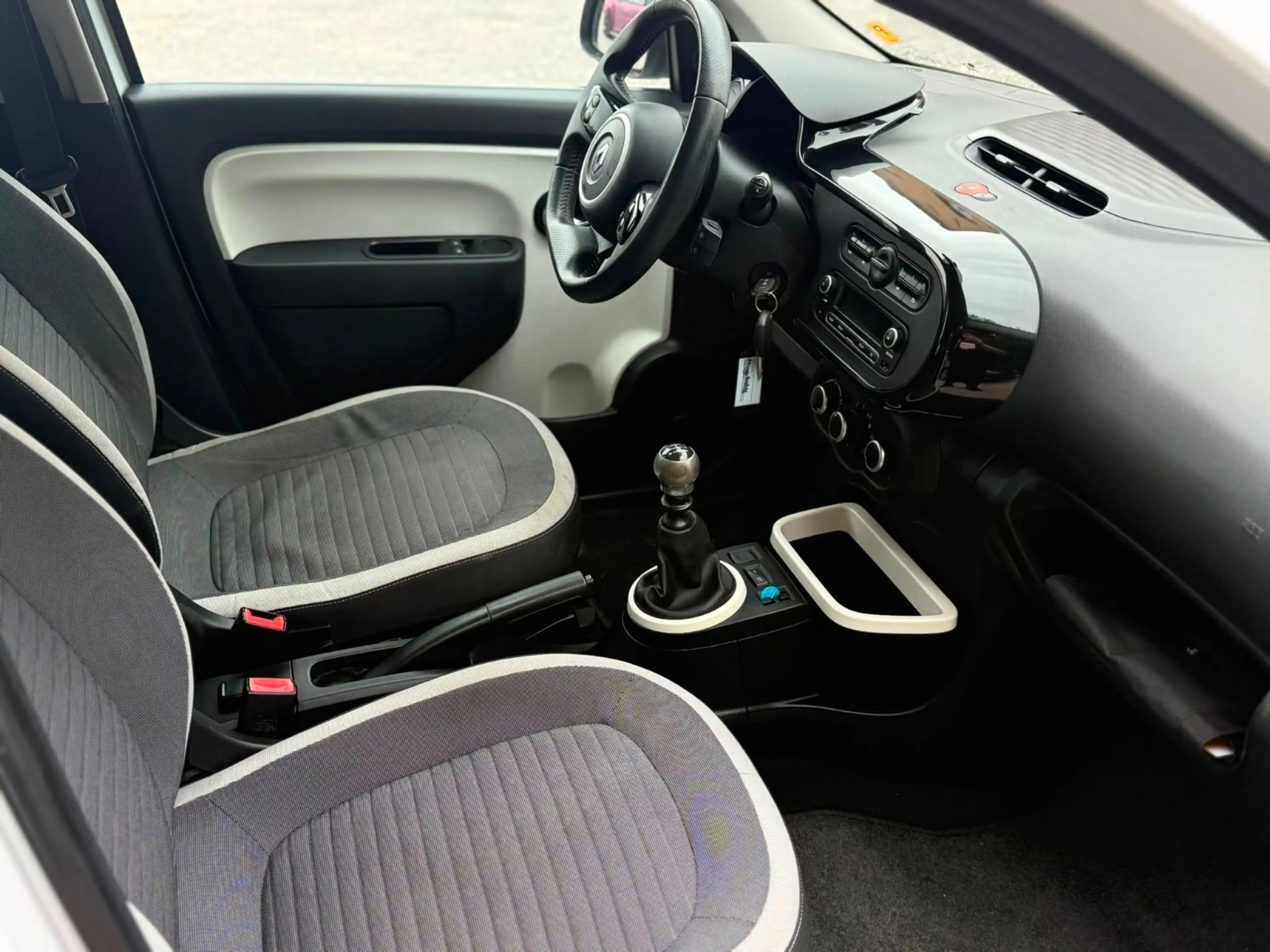 Renault Twingo Dynamique SCE Klima 114.000Km — photo 14