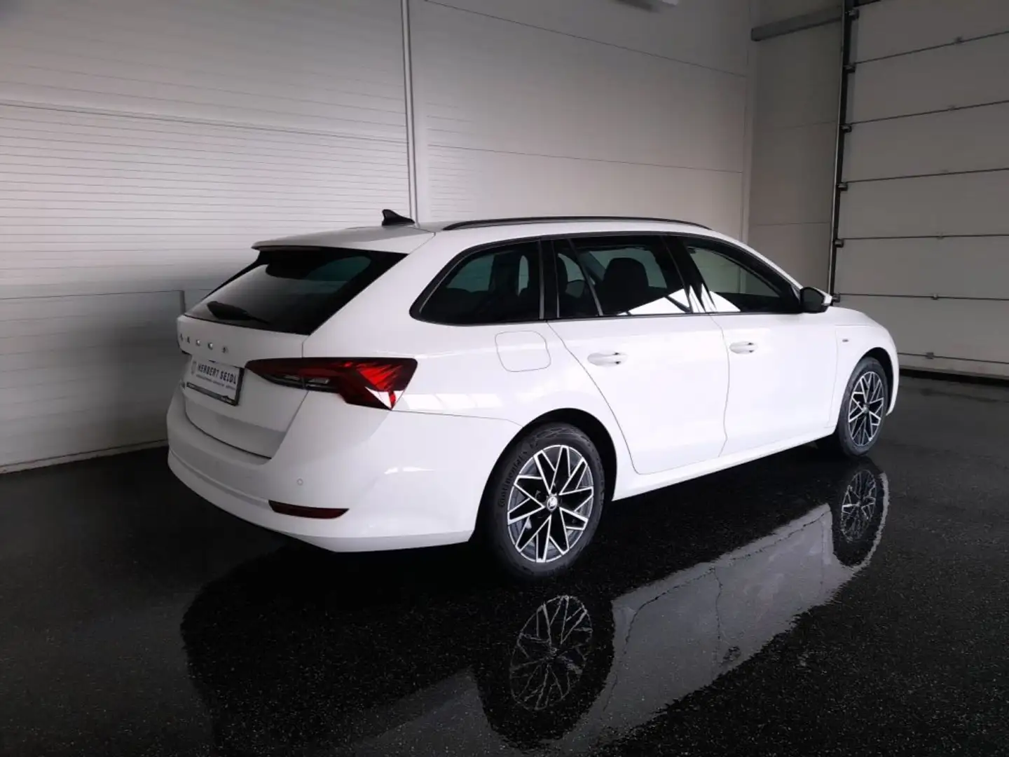 Skoda Octavia Combi 2,0 TDI DSG *17 ZOLL / LED MIT FLA & DYN BLINKER / VIRTUELL / NAVI / SPORT MASSAGESITZ / ACC* Weiß - 2