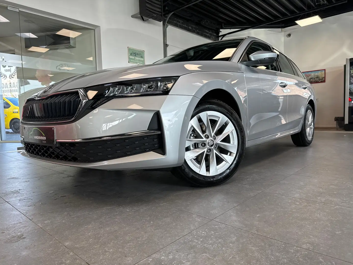 Skoda Octavia Combi 1.5 TSI eTec MHE DSG * NIEUW !! * Noir - 1