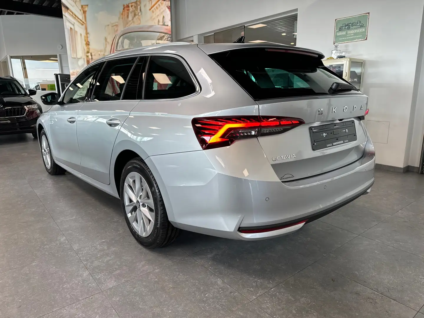 Skoda Octavia Combi 1.5 TSI eTec MHE DSG * NIEUW !! * Noir - 2
