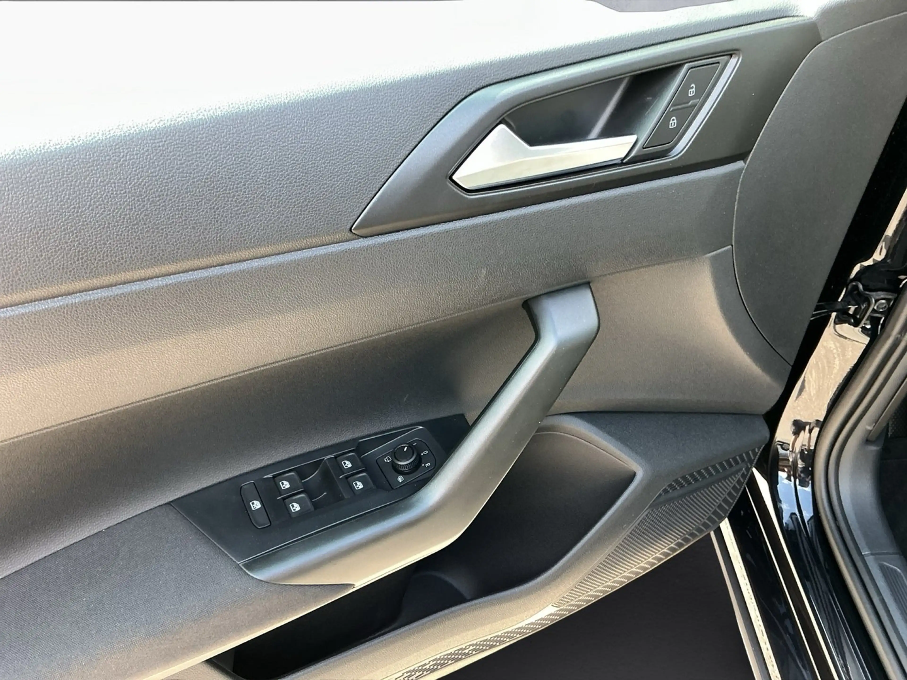 Volkswagen Taigo 4Me TSI — photo 14