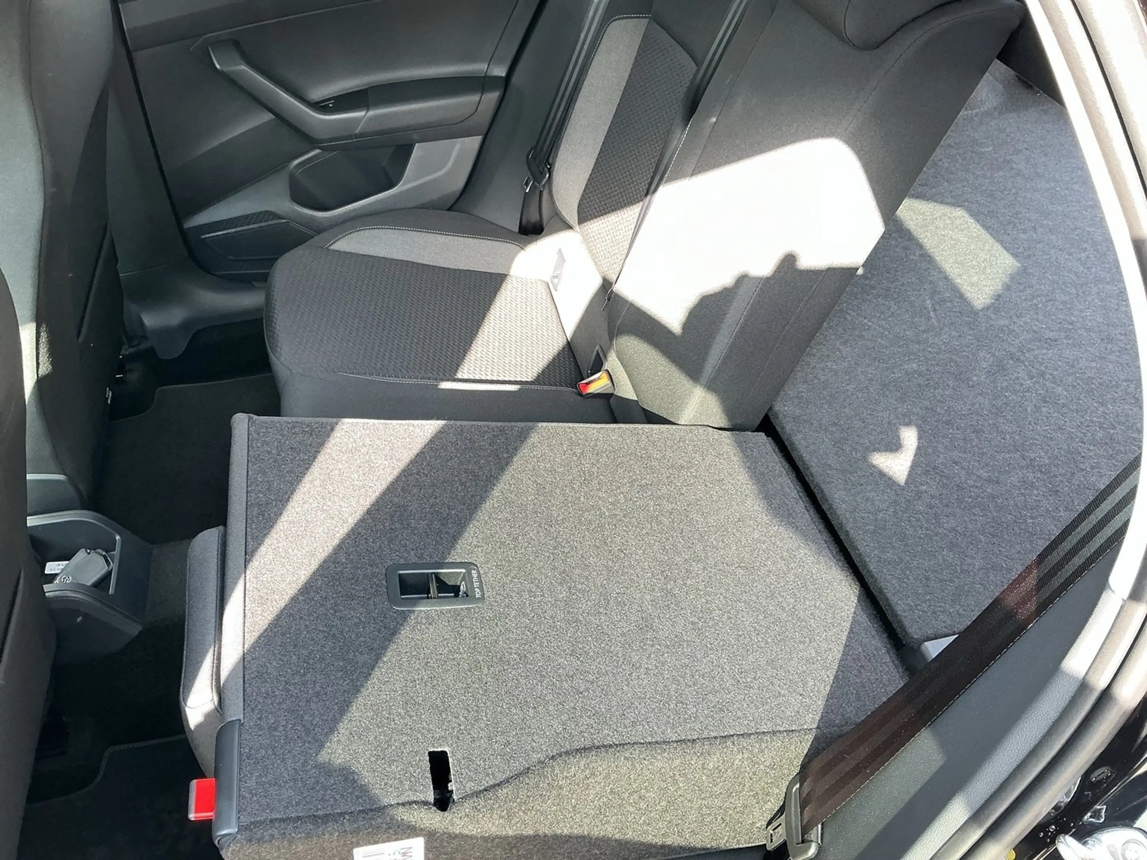 Volkswagen Taigo 4Me TSI — photo 13