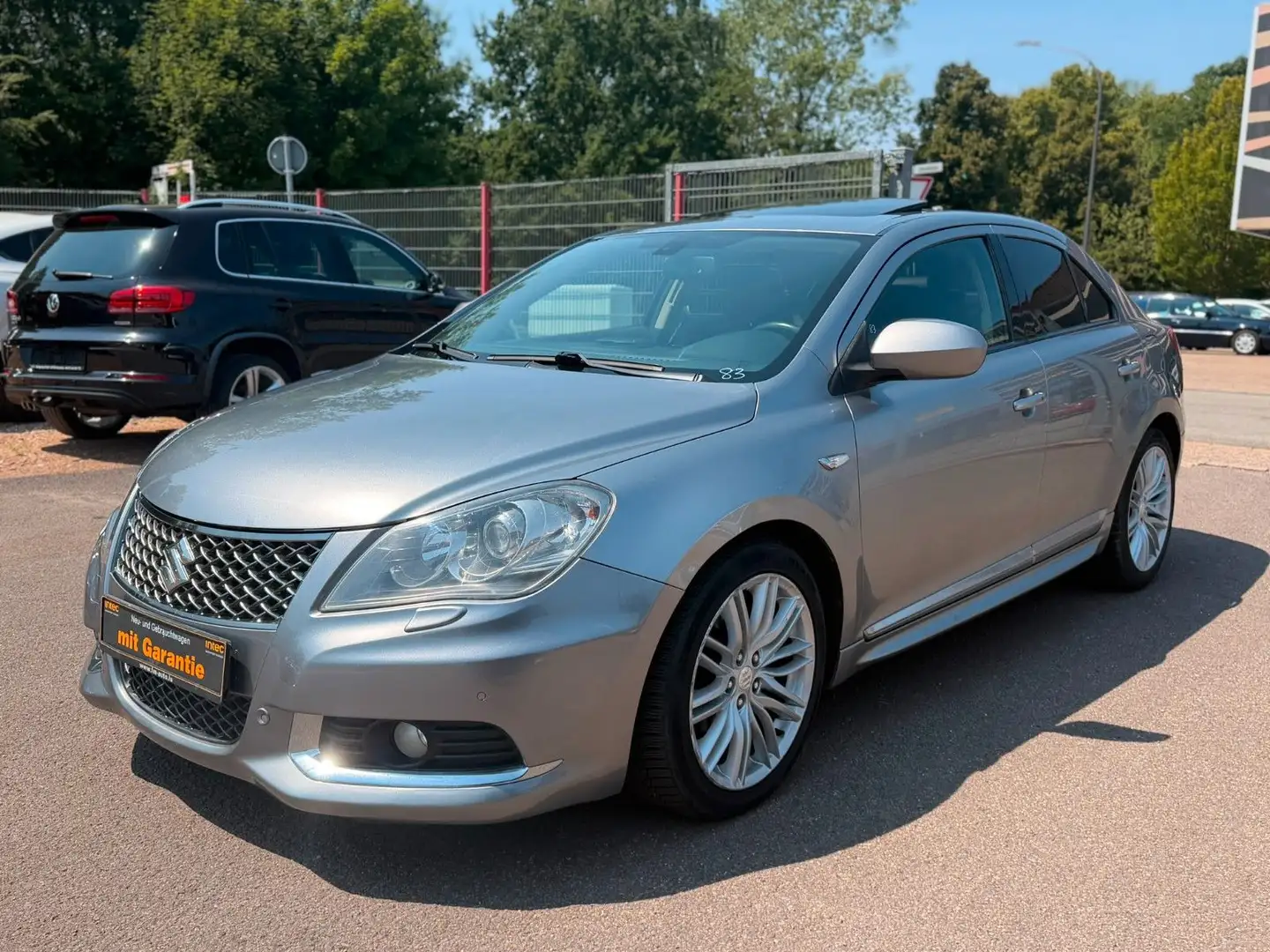 Suzuki Kizashi Sport 4x4 Automatik+Sitzheizung.+GSD Grau - 1