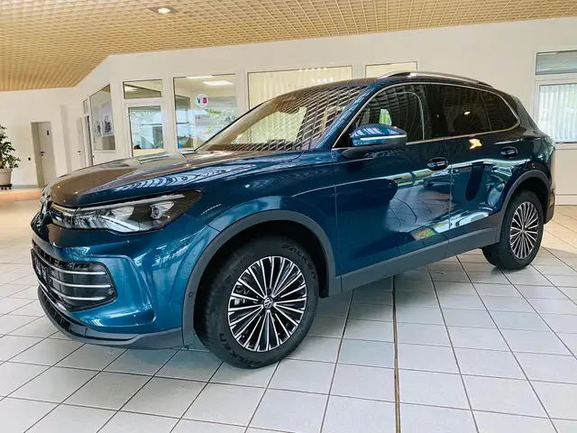 Volkswagen Tiguan 2.0 TSI 4M Elegance*AHK*IQ Light*STANDHZ*NAVI*RFK