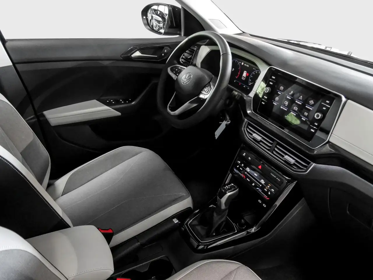 Volkswagen T-Cross Style 1.5 TSI DSG IQ.Light Navi AHK TravelAss. ... 3