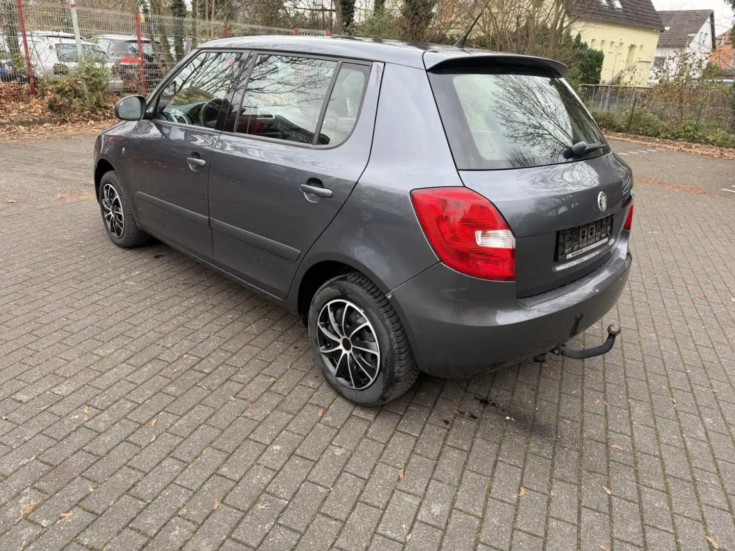 Skoda Fabia Ambiente Klima Fenster el. Gris - 2