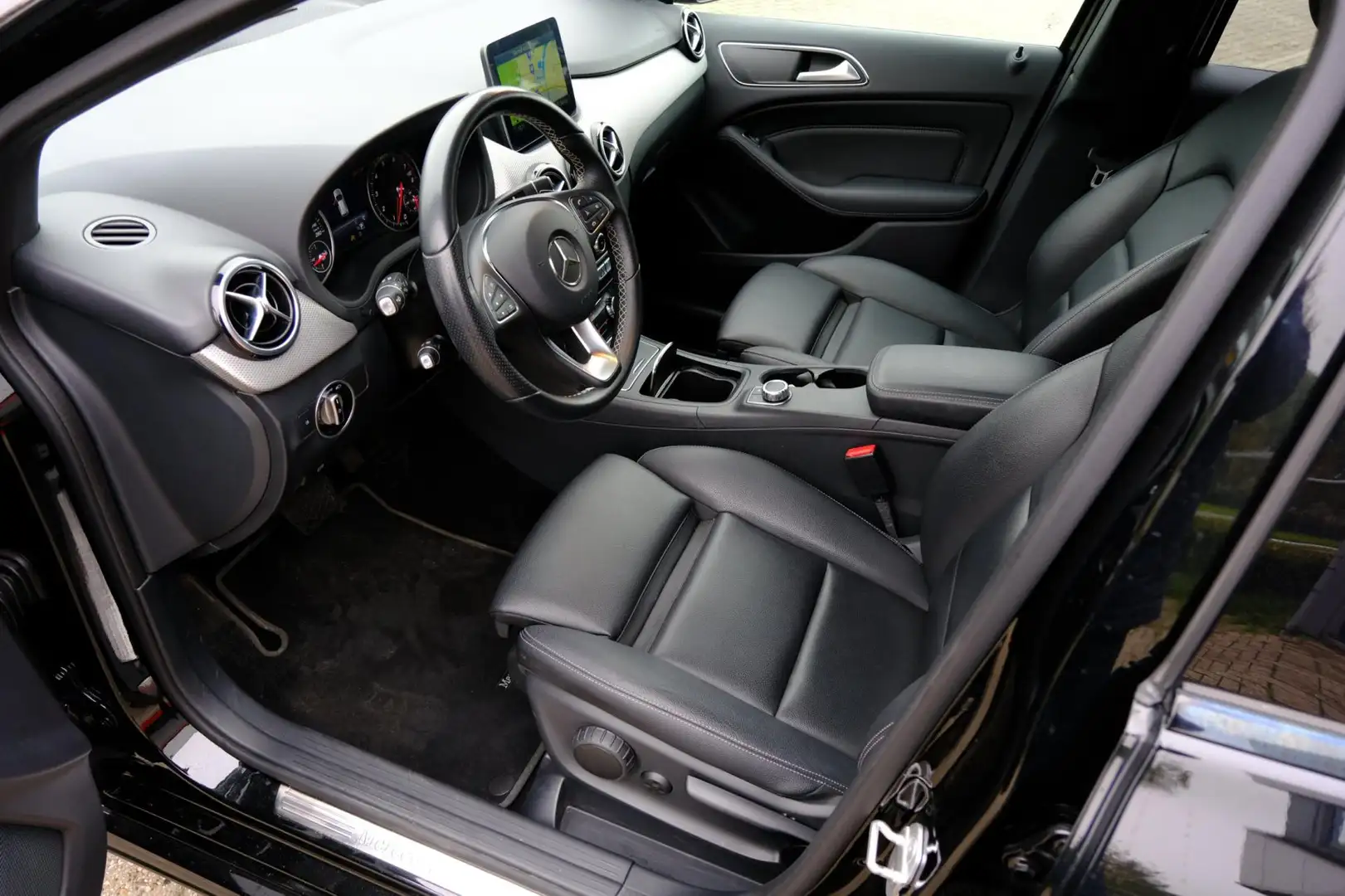 Mercedes-Benz B 180 Prestige Aut. Leder|LED|Navi|LMV | APK tot Maart 2 Negru - 2