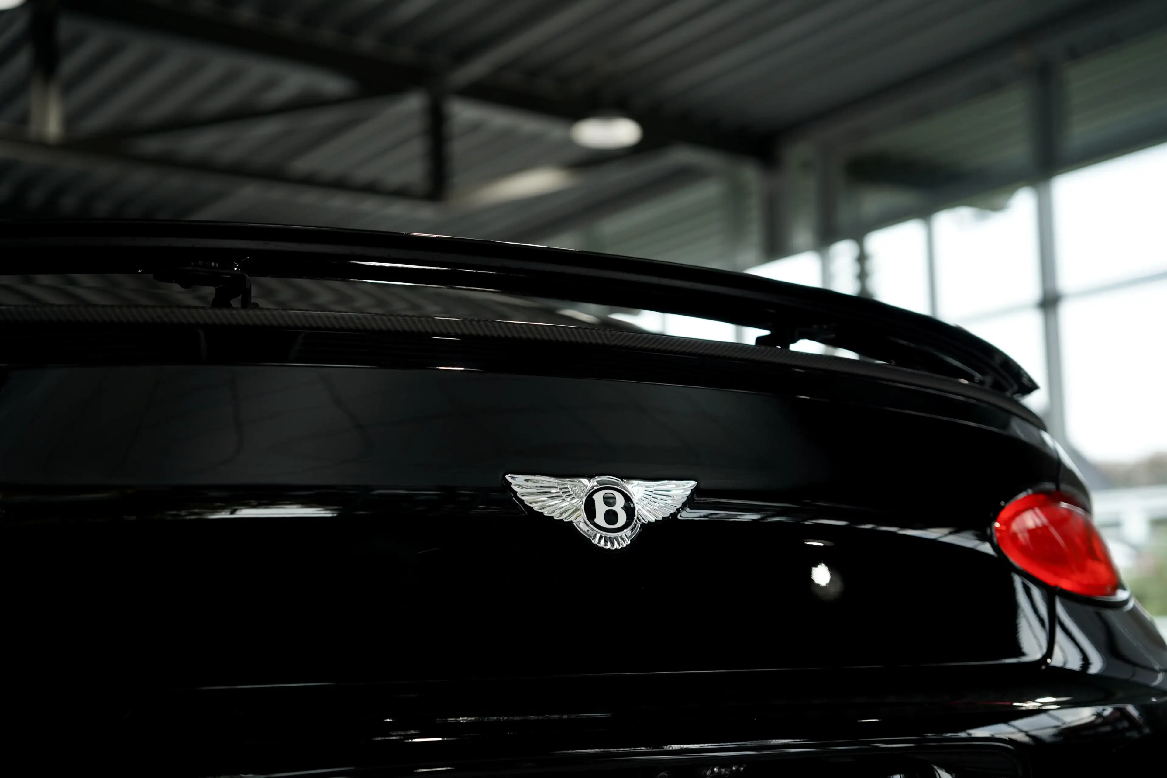 Bentley Continental GT V8 *Mulliner *Blackline *Carbon — photo 13