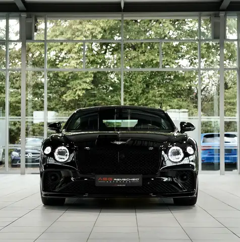 Bentley Continental GT view 4
