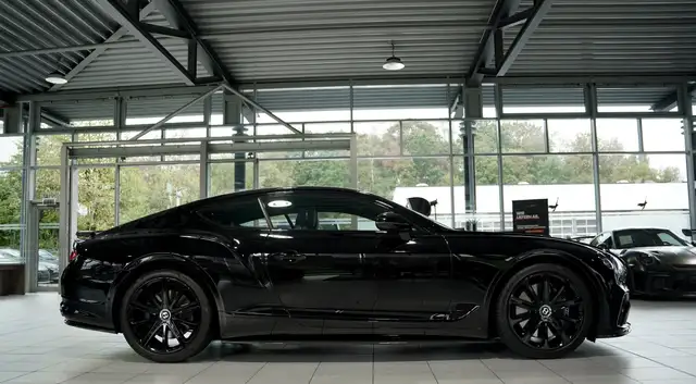 Bentley Continental GT view 7