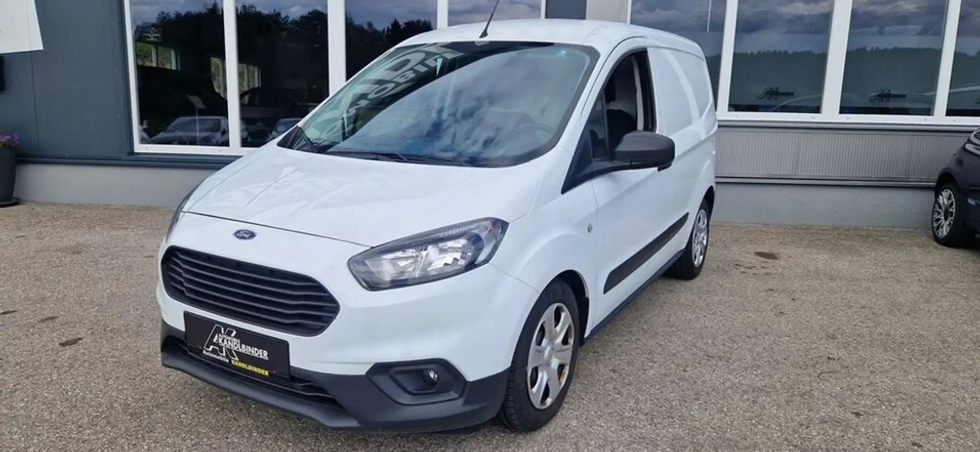 Ford Transit Courier ''1.Besitz'' ''Mwst.'' Weiß - 1