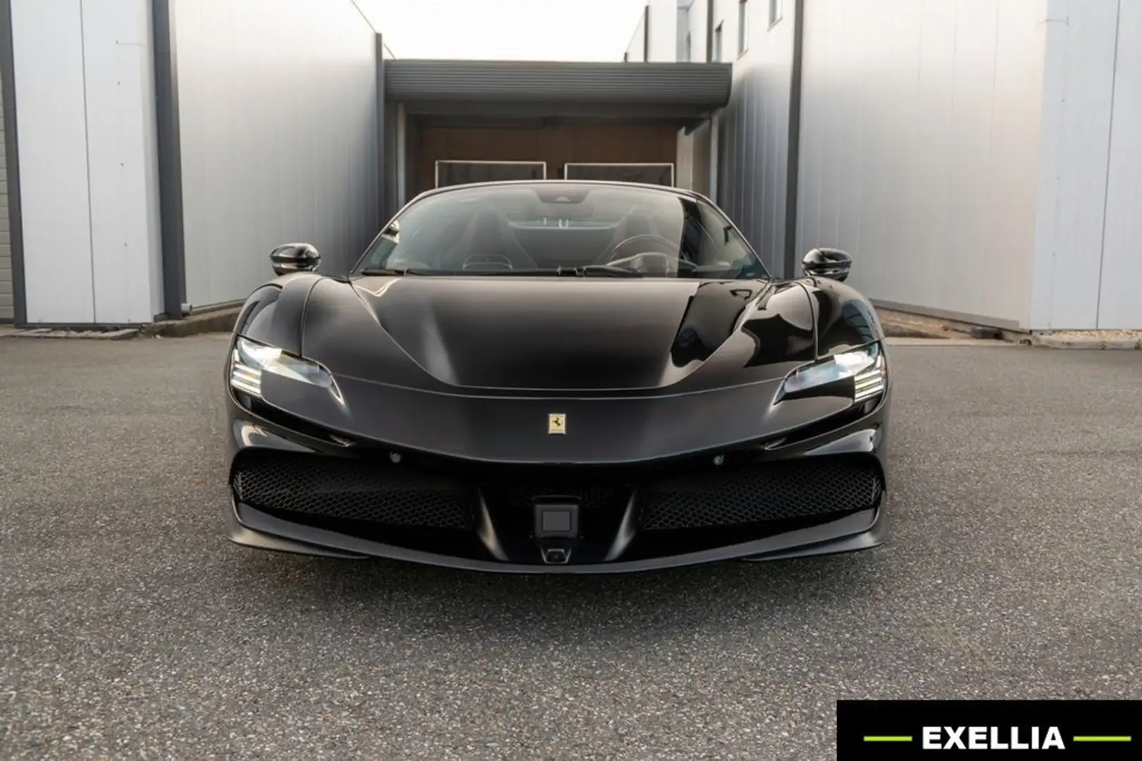 Ferrari SF90 Stradale SPIDER NERO LEASING POSSIBLE A PARTIR DE 3800 € TTC TVA RECUPERABLE - 1