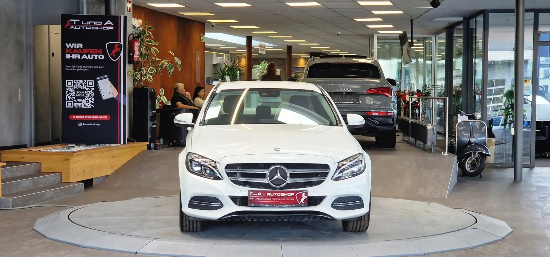 Mercedes-Benz C 180 Avantgarde A-Edition Plus Aut. *Navi*LED*17Zoll* Weiß - 2