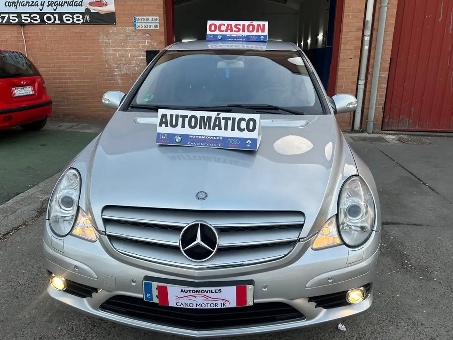 Mercedes-Benz R 320 Mercedes  500 4MATIC L Grau - 2