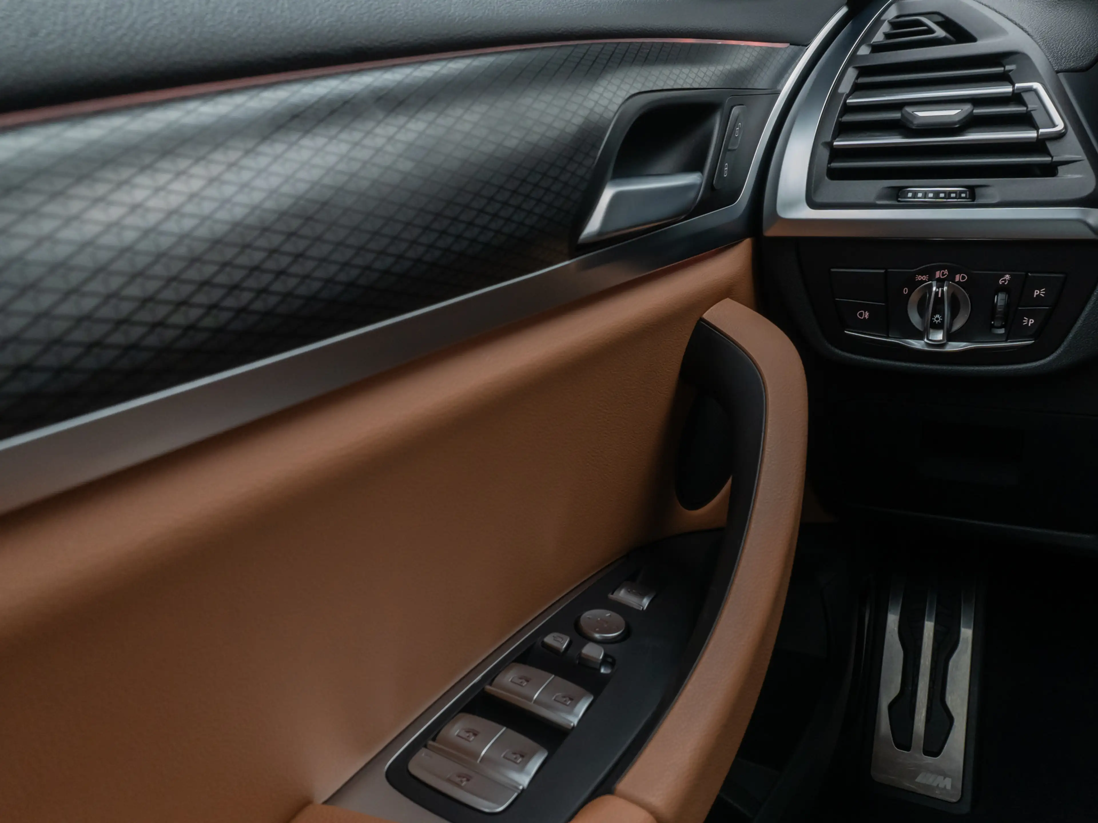 BMW X3 M Sport Kamera DAB HiFi AHK Komfort 19 — photo 32