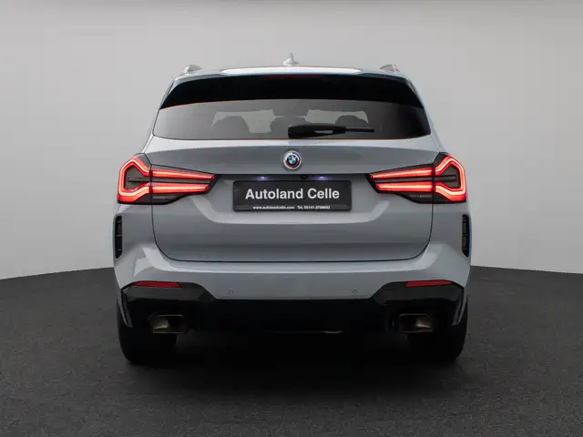BMW X3 view 8