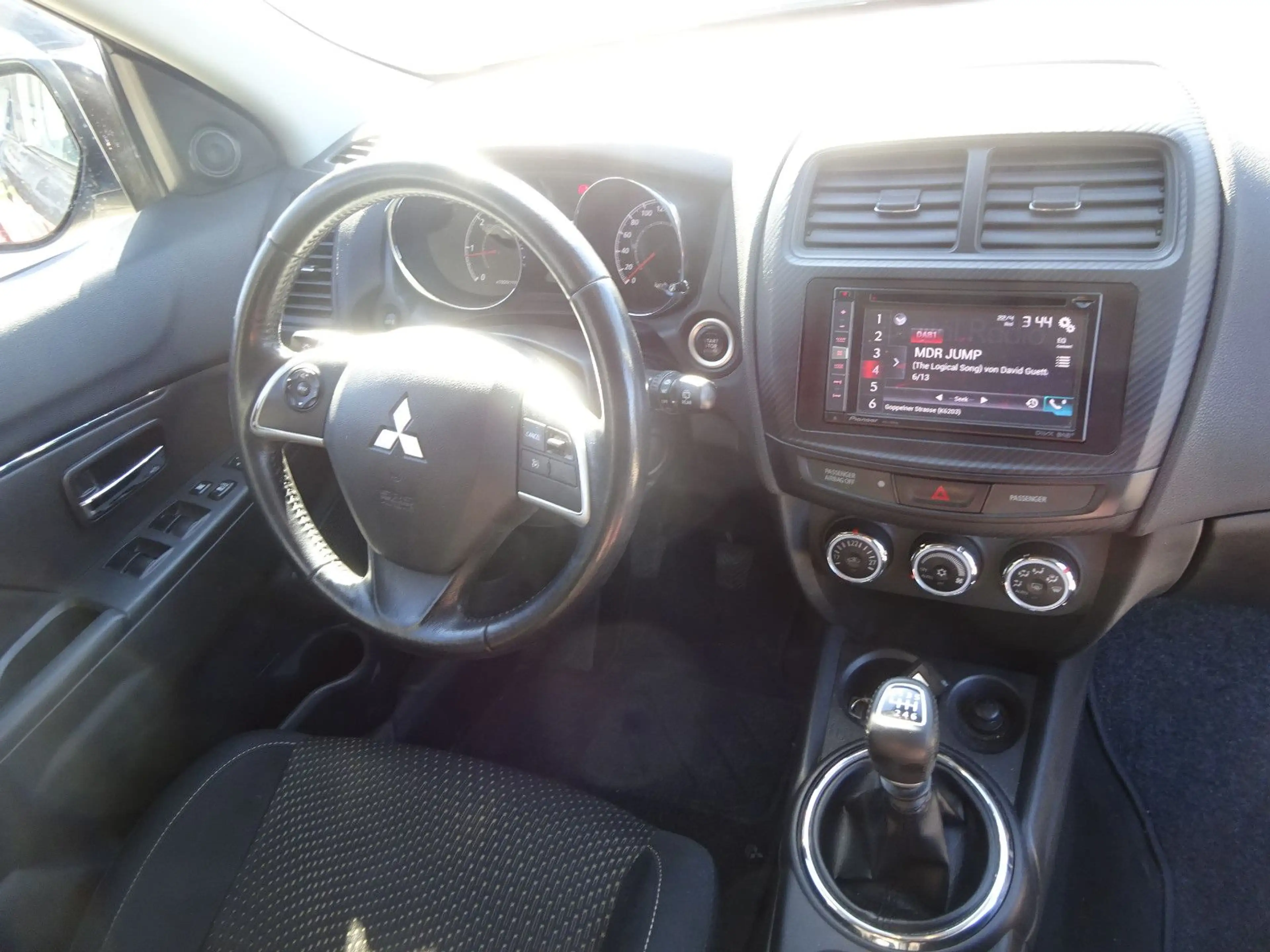 Mitsubishi ASX 1.8 DI-D+ 4WD Diamant Edition — photo 12