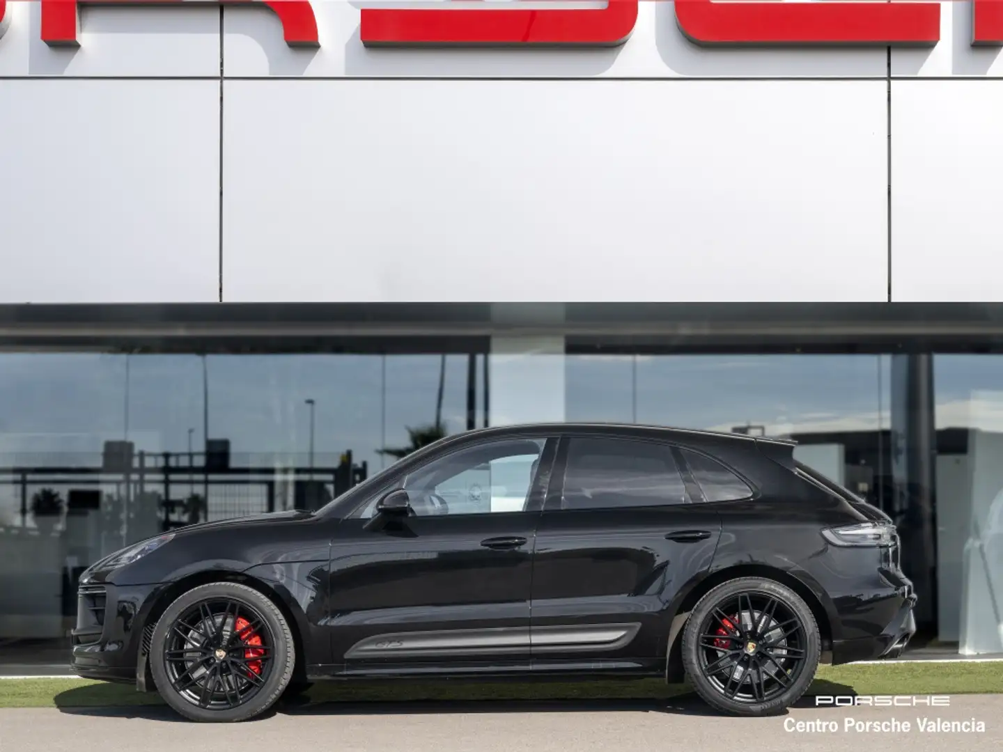 Porsche Macan GTS Aut. Negro - 2