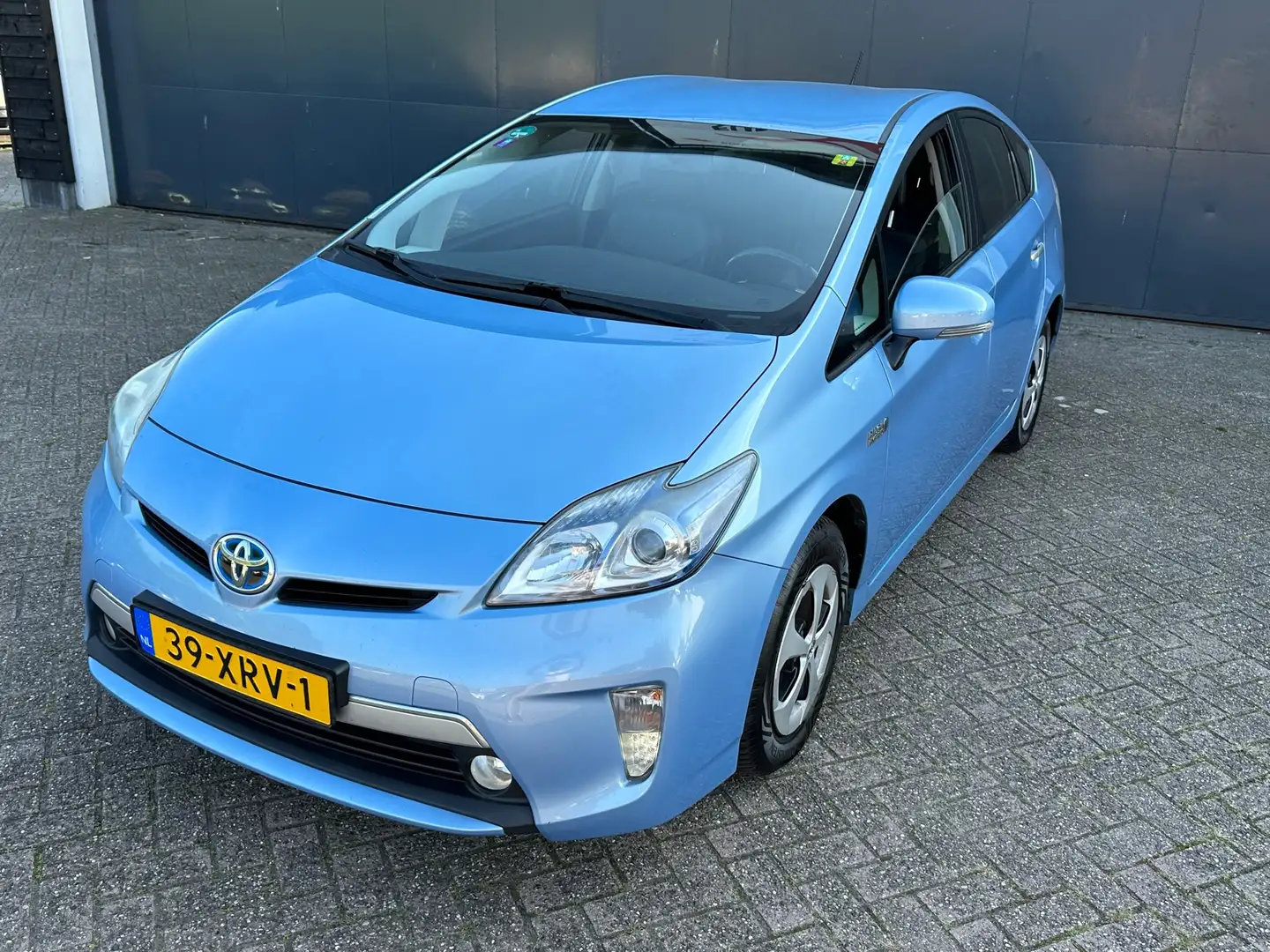 Toyota Prius 1.8 Plug-in Aspiration Bleu - 2