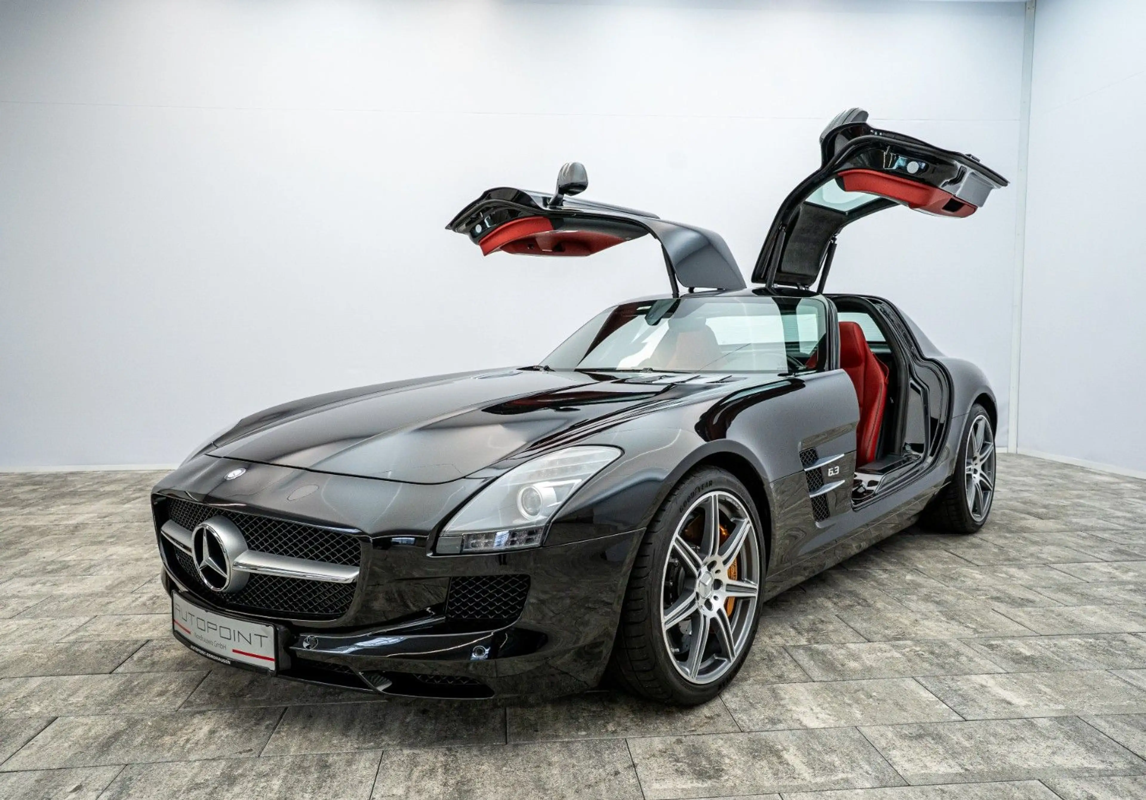 Mercedes-Benz SLS Coupe °Keramikbremse & Carbonpaket° — photo 3