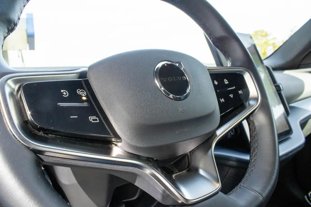 Volvo EX30 Single Motor Extended Range Plus 69 kWh Harman Cam, миниатюра 18