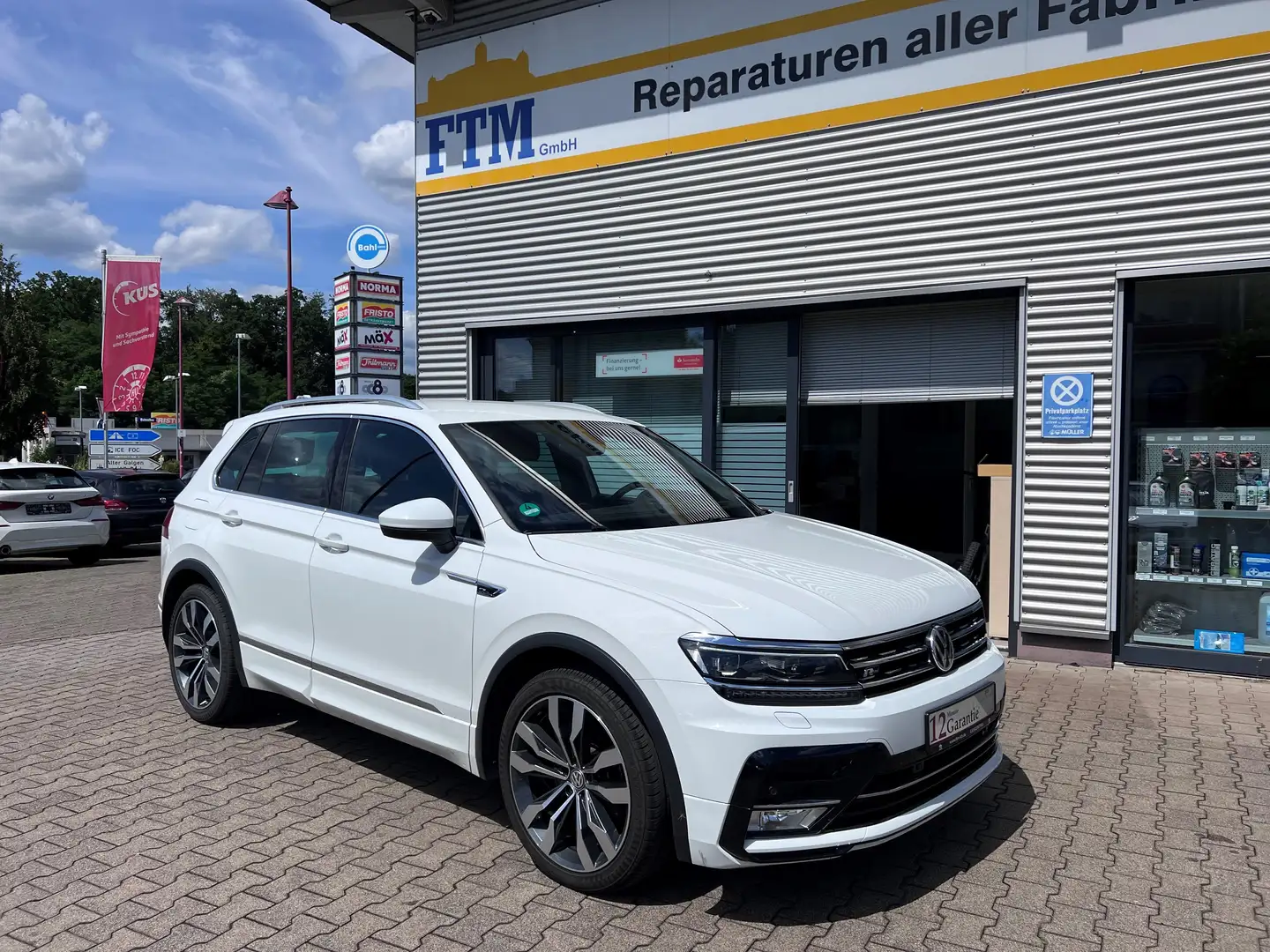 Volkswagen Tiguan Highline R-Line 4Motion LED Kamera Unfallfrei WR Weiß - 1
