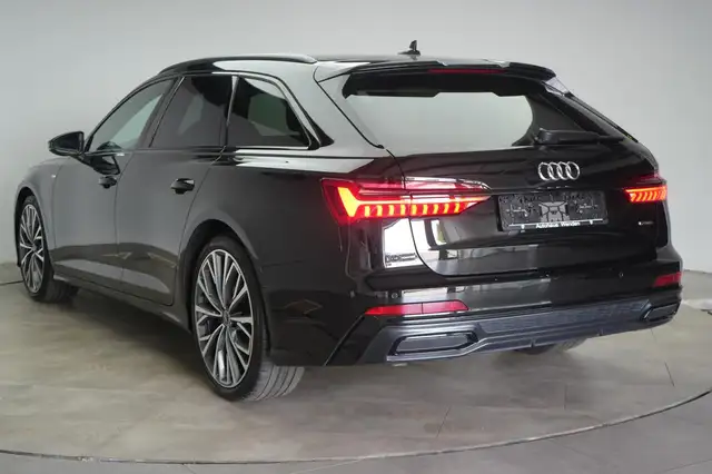 Audi A6 view 6