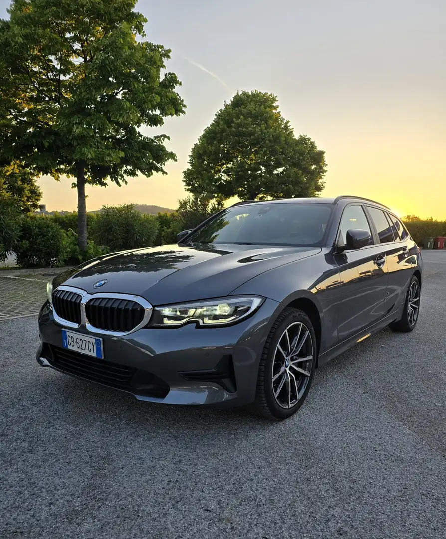 BMW 320 320d X-Drive 190cv Unico proprietario Grau - 1