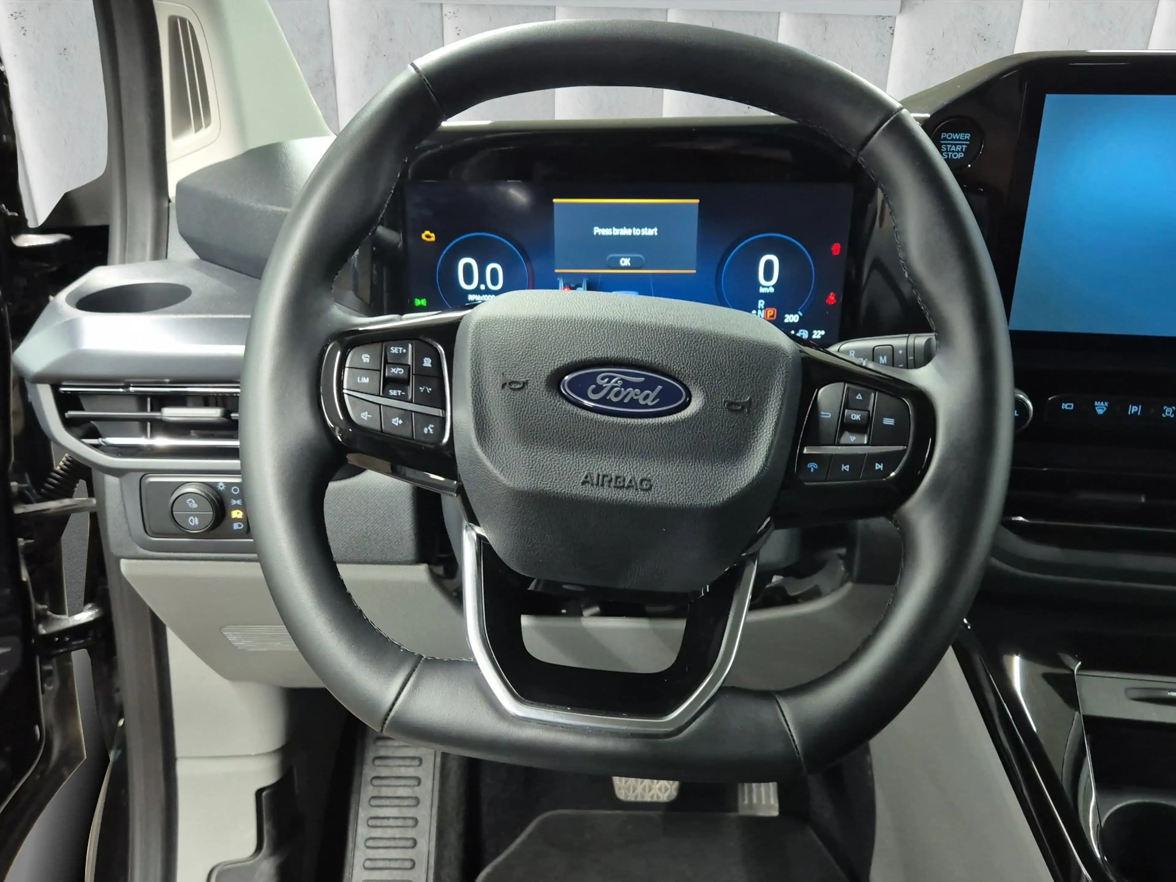 Ford Tourneo Custom Titanium X L2 Aut.*Matrix*360Grad*Leder*ACC*Sound- — photo 13