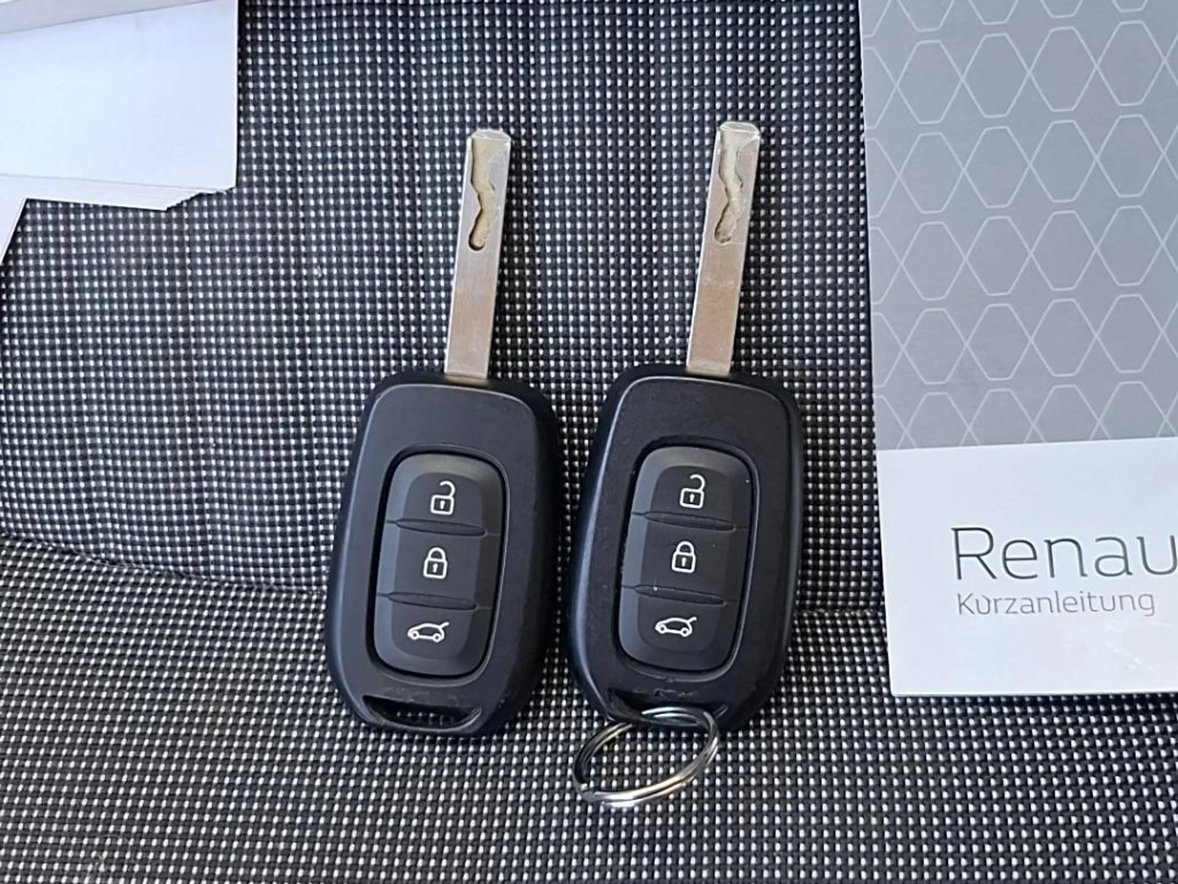 Renault Twingo Limited — photo 3