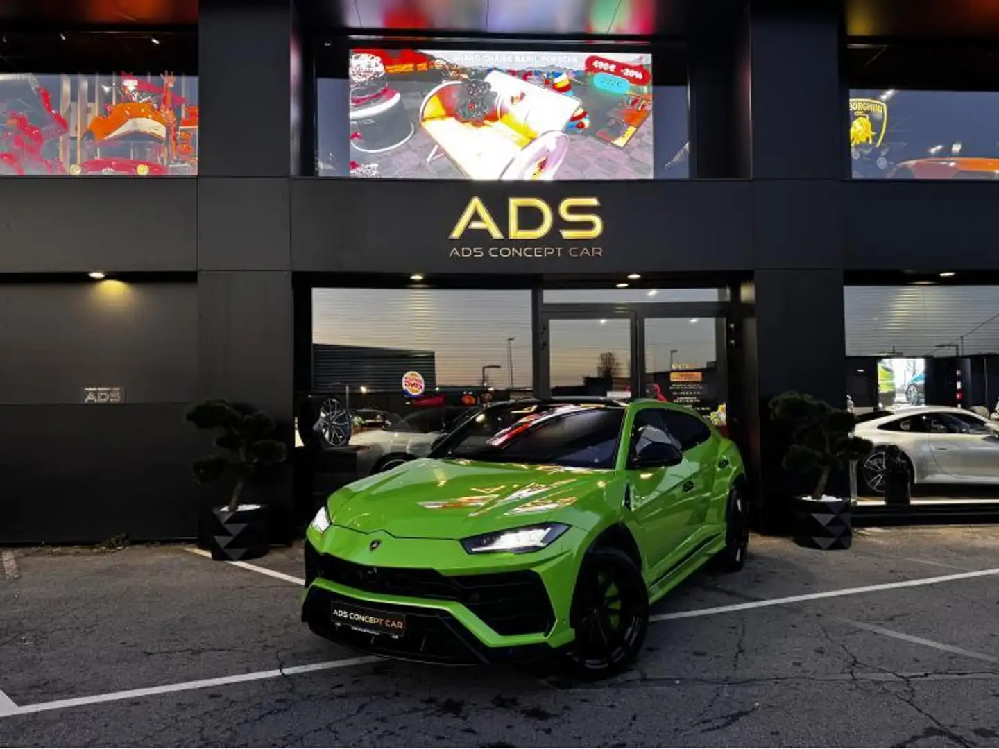 lamborghini urus